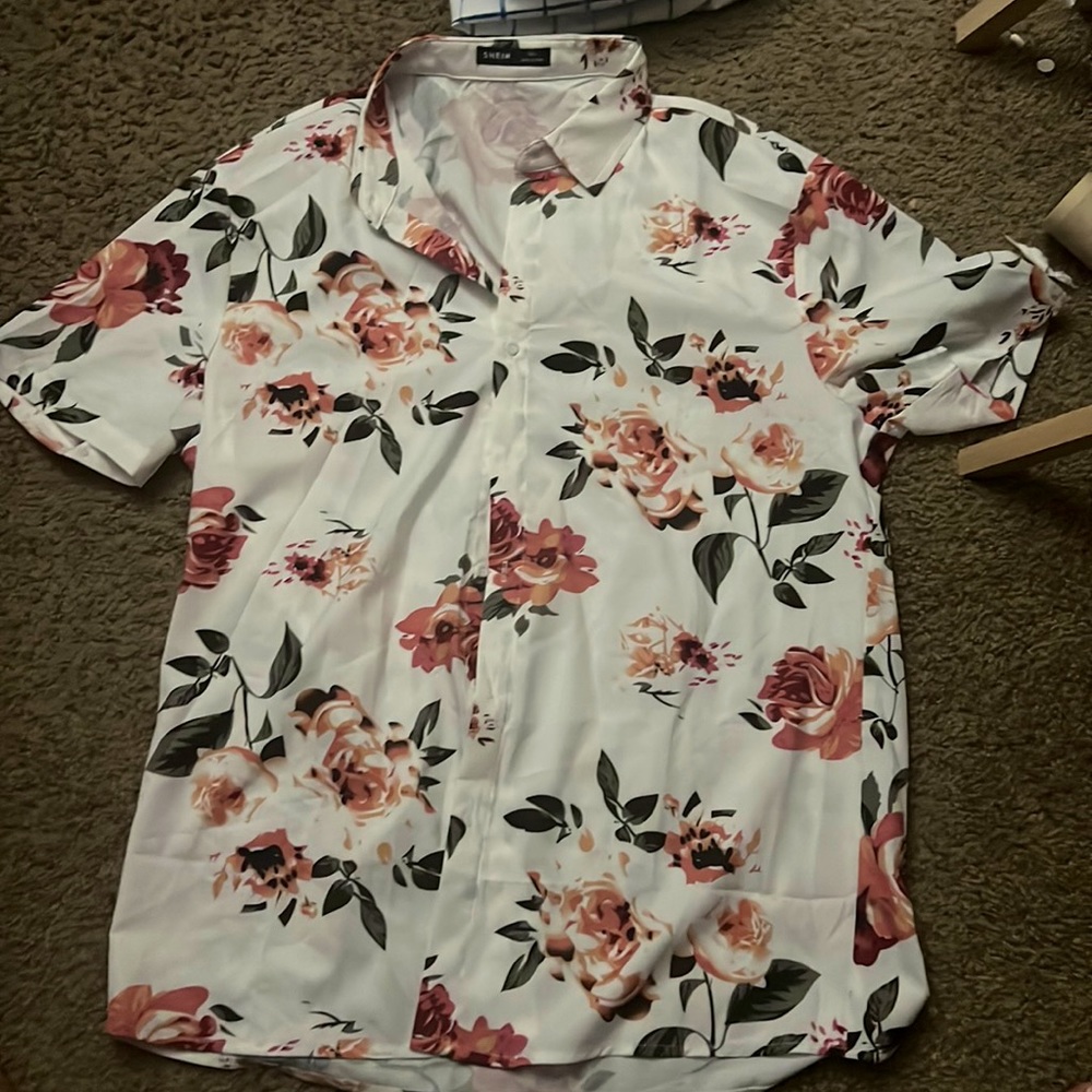 Shein, Floral mens size Large